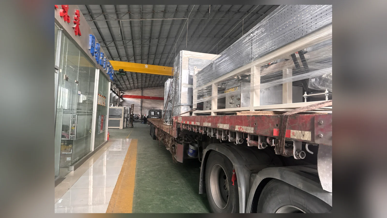 850mm titanium coil-to-coil polishing machine shipment from Foshan China