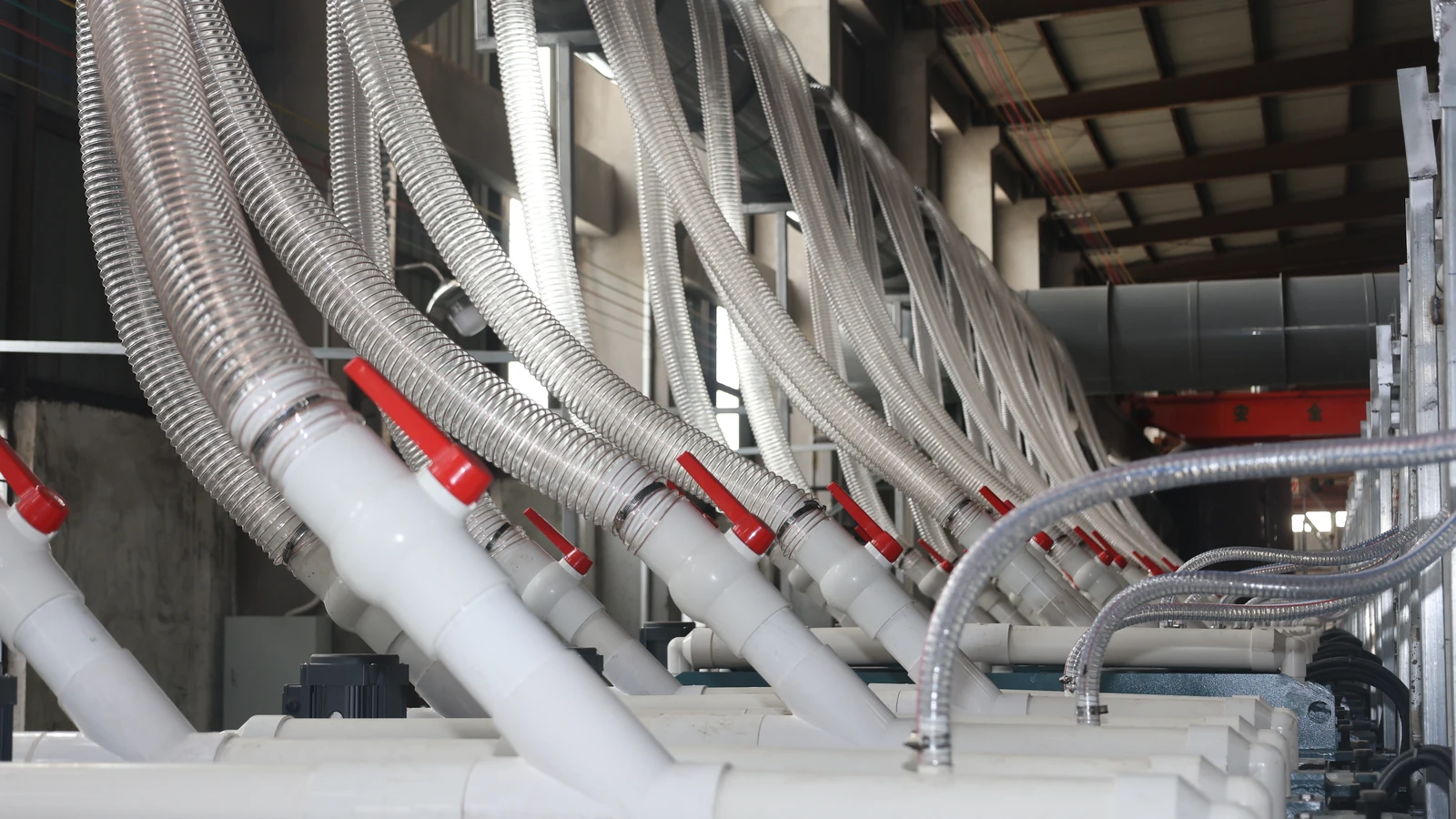 Slurry circulation piping and valves for rotary disc 8K polishing line